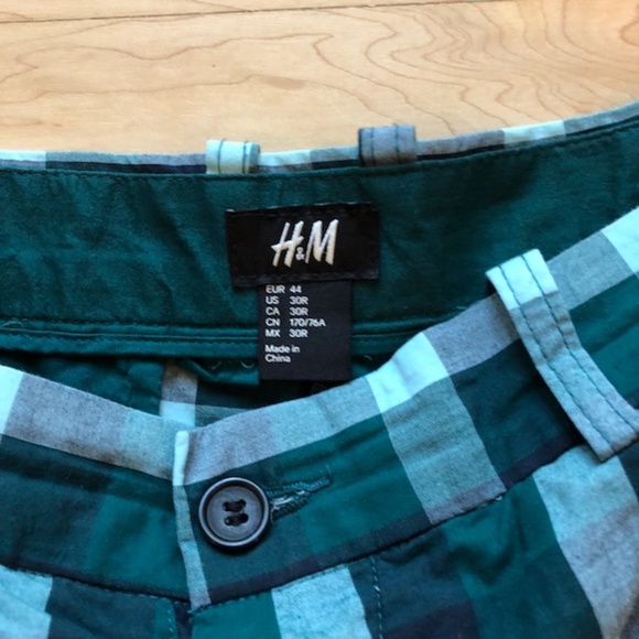 Men's H&M Blue Plaid Shorts - Picture 3 of 4